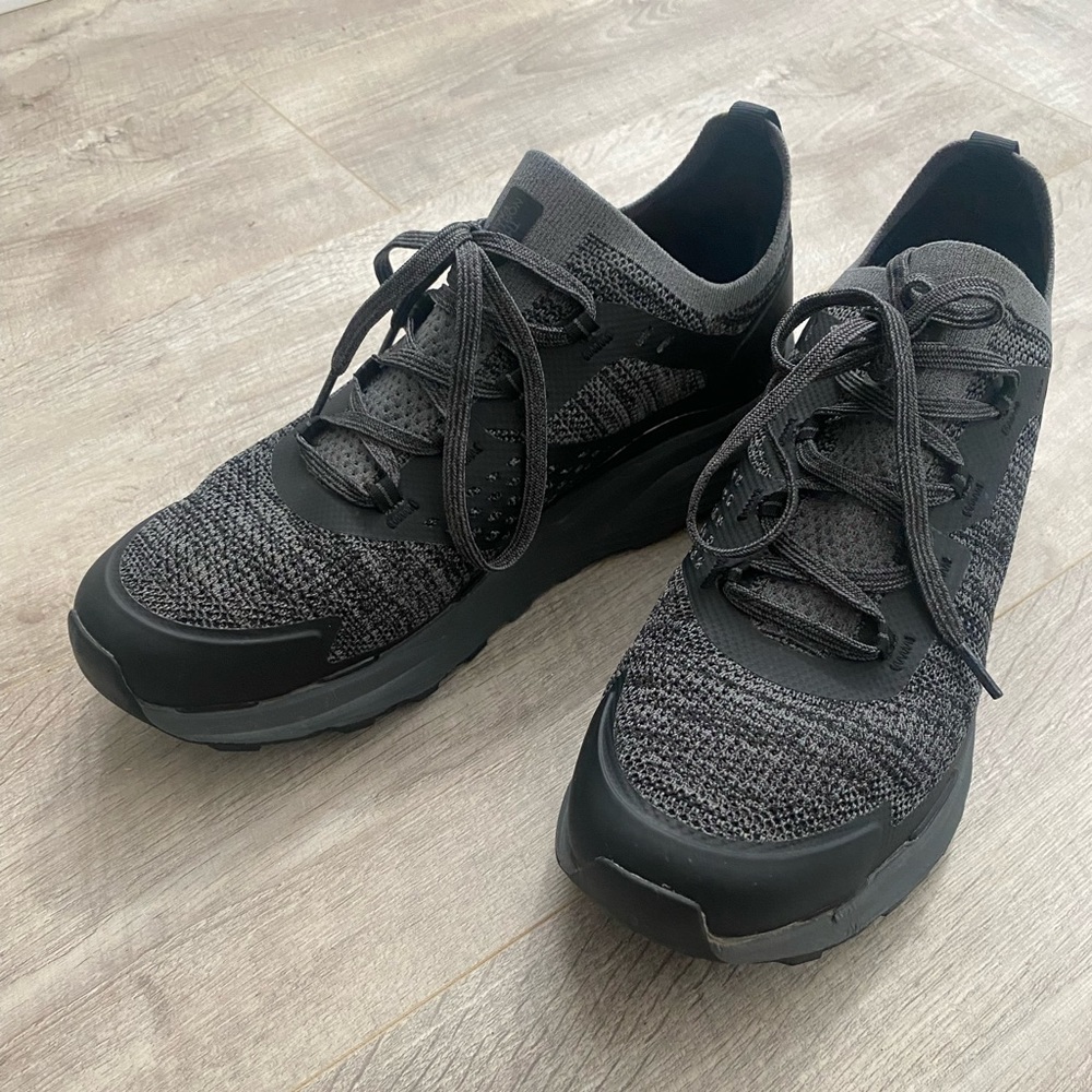 Men’s North Face Vectiv Escape Trail Running Shoes US 10.5